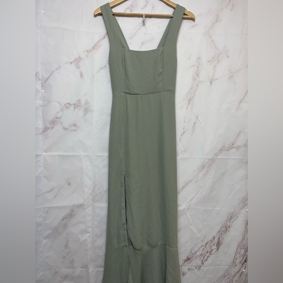 Show Me Your Mumu Ruffle Smocked Claire Midi Bridesmaid Dress - D43 - Picture 1 of 6